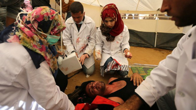 Perjuangan Paramedis Palestina saat Bentrokan di Jalur Gaza