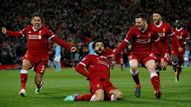 Pemain Liverpool, Mohamed Salah merayakan gol ke gawang Manchester City