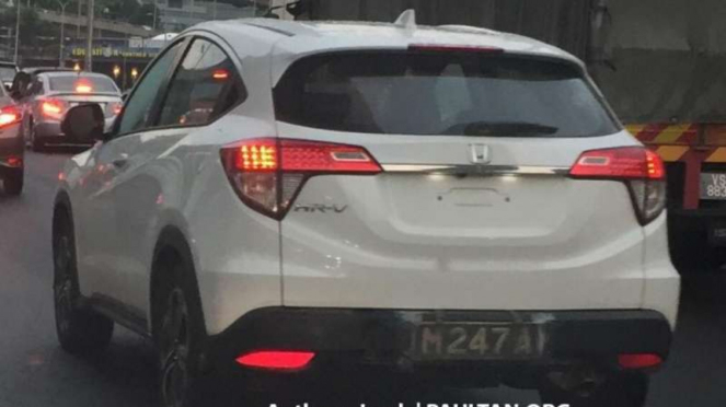Honda HR-V terbaru kepergok di jalanan Malaysia.