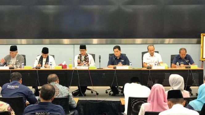 Ketua Inasgoc, Erick Thohir (kanan) dan Wakil Gubernur DKI Jakarta, Sandiaga Uno