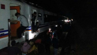 Detik-detik Mencekam Saat KA Sancaka Tabrak Truk