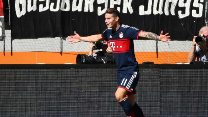 Pemain Bayern Munich, James Rodriguez, rayakan gol.