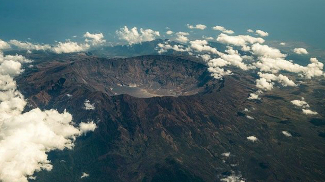 Gunung berapi terbesar di dunia