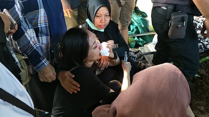 Nicky, kekasih almarhum Andika Kerispatih