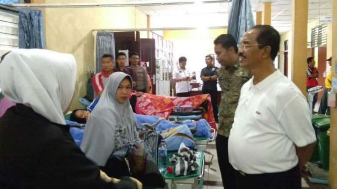 Para korban dugaan keracunan dirawat di RSUD Lubuk Sikaping, Sumatera Barat