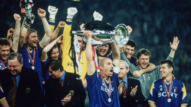 Juventus menjuarai Liga Champions 1995/1996
