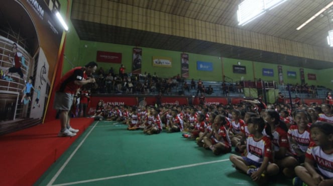 Audisi Umum Djarum Beasiswa Bulutangkis 2018 di GOR Hevindo, Balikpapan.