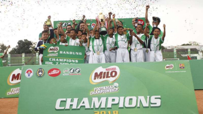 SDN Conggeang 1 Sumedang juara Milo Football Championship.