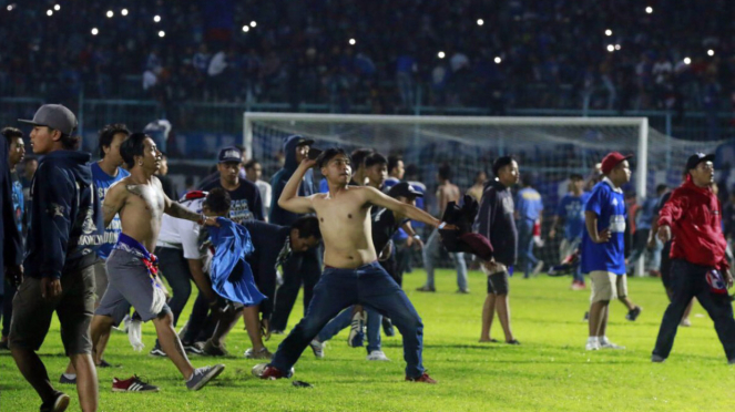 Kerusuhan Suporter pada Laga Arema vs Persib