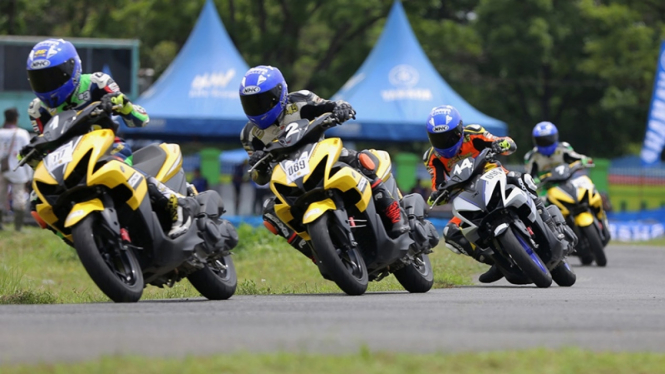 Ilustrasi balapan motor di Indonesia