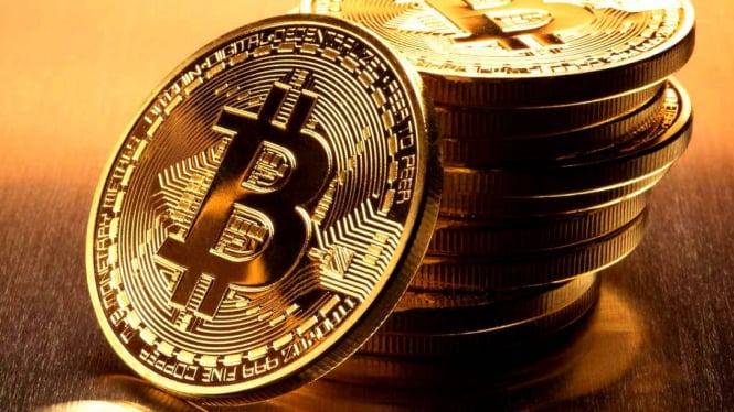 Bitcoin, Etherium, dan aset kripto.