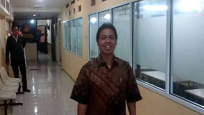 Mantan Wali Kota Depok, Nur Mahmudi Ismail usai pemeriksaan beberapa waktu lalu.