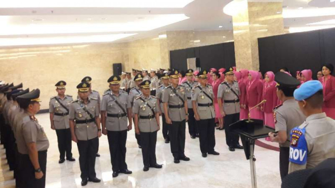 Kapolda Metro Jaya Irjen Pol Idham Azis memimpin sertijab sejumlah pejabat utama