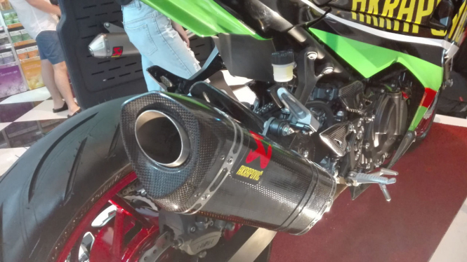 Knalpot Akrapovic