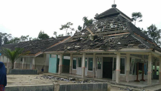 Bangunan rusak akibat gempa susulan di Banjarnegara, Sabtu 21 April 2018