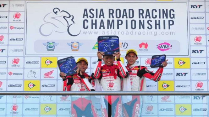3 pembalap AHRT, Rheza Danica Ahrens, Mario Suryo Aji, Awhin Sanjaya