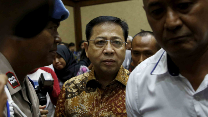 Terdakwa kasus korupsi KTP Elektronik Setya Novanto menjalani sidang putusan di Pengadilan Tipikor, Jakarta