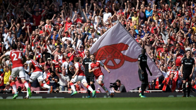 Suasana pertandingan Arsenal vs West Ham United di Emirates Stadium