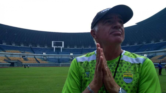 Pelatih Persib Bandung, Mario Gomez