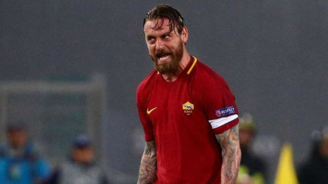 Mantan gelandang AS Roma, Daniele De Rossi.