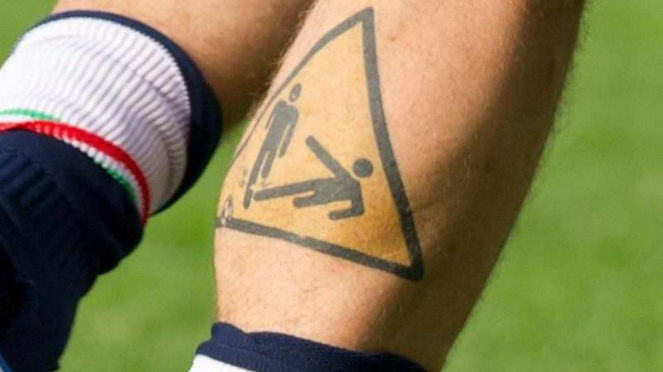 Tatto gelandang AS Roma, Daniele De Rossi.