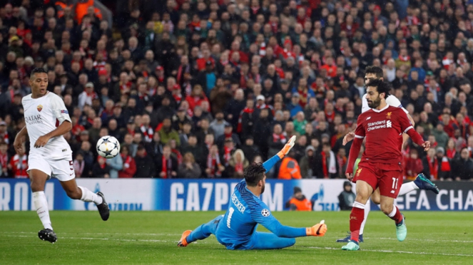 Pemain Liverpool, Mohamed Salah saat laga melawan AS Roma