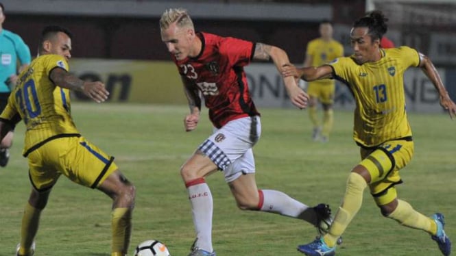 Duel Bali United vs Global Cebu.