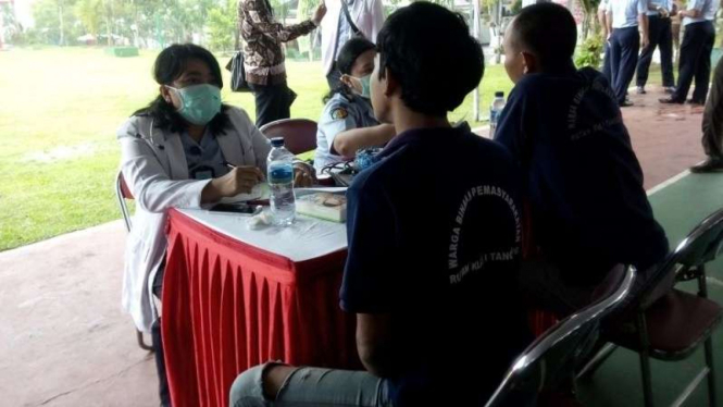 Pemeriksaan kesehatan narapidana di Banten.