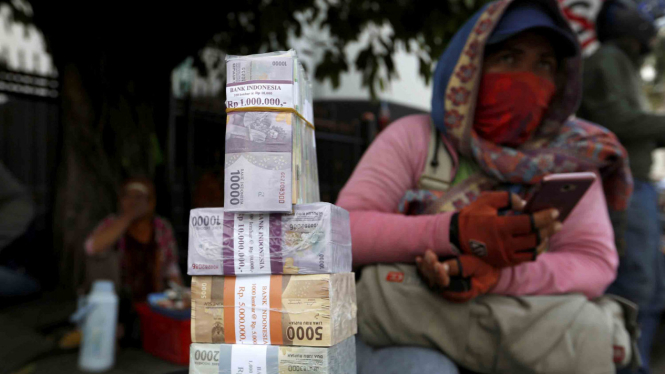 Penukaran mata uang Indonesia, Rupiah