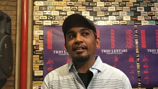 Kini Glenn Fredly Jualan Kue Cokelat