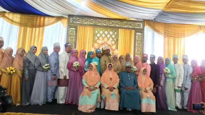 Nikah massal 17 pasangan di Sentul City, Bogor