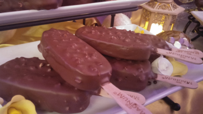 Magnum Hazelnut Luxe