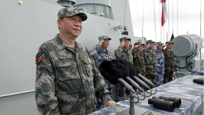 Presiden Xi Jinping di pangkalan militer China di Laut China Selatan
