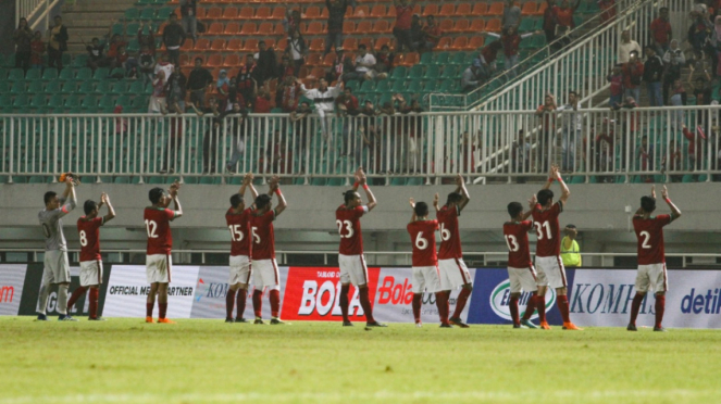 Suporter Timnas di Anniversary Cup 2018