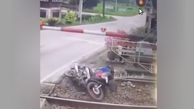 Kecelakaan di palang kereta api.