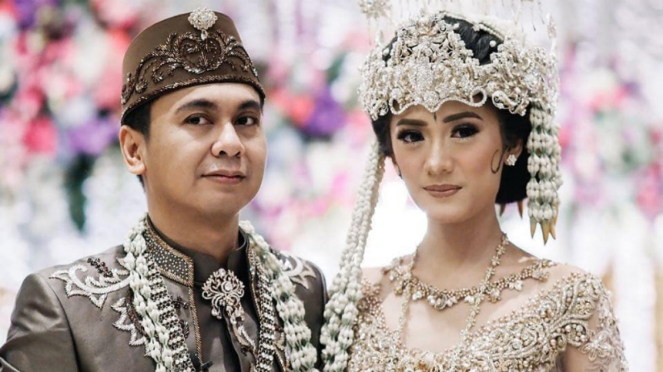 Raditya Dika dan Anissa Aziza.