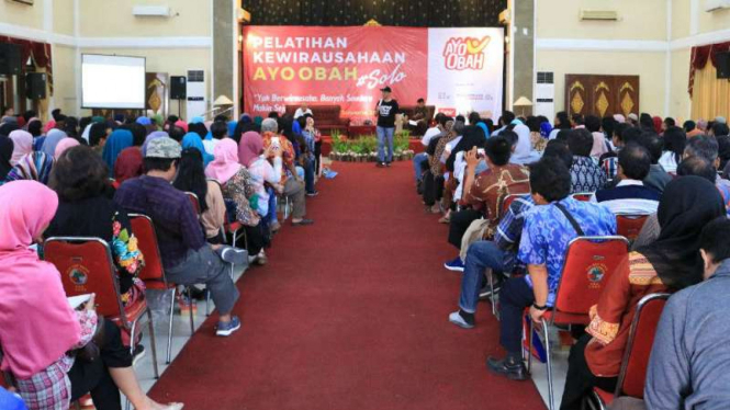 Pelatihan gerakan Ayo Obah, program pemberdayaan ekonomi masyarakat yang mengadopsi konsep OK-OCE, di Semarag, Jawa Tengah, pada Senin, 7 Mei 2018.