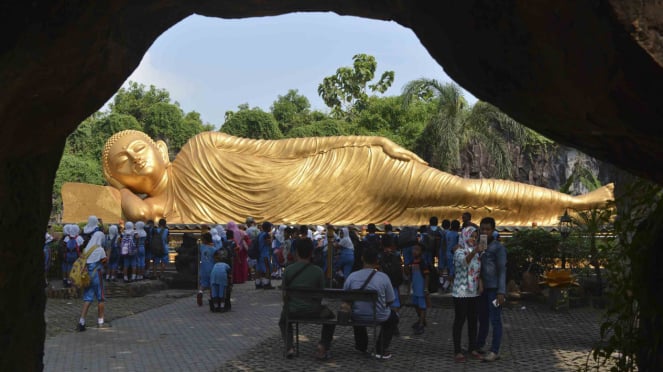 5 Vihara Dan Pagoda Yang Paling Unik Di Indonesia