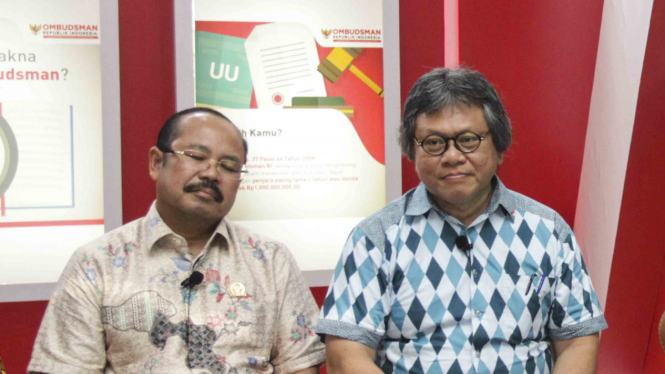 Ketua Ombudsman RI, Amzulian Rifai (kiri) dan Anggota Ombudsman RI, Alvin Lie (kanan)