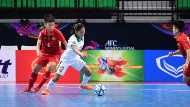 Pertandingan Timnas futsal wanita Indonesia di Piala AFC melawan Vietnam