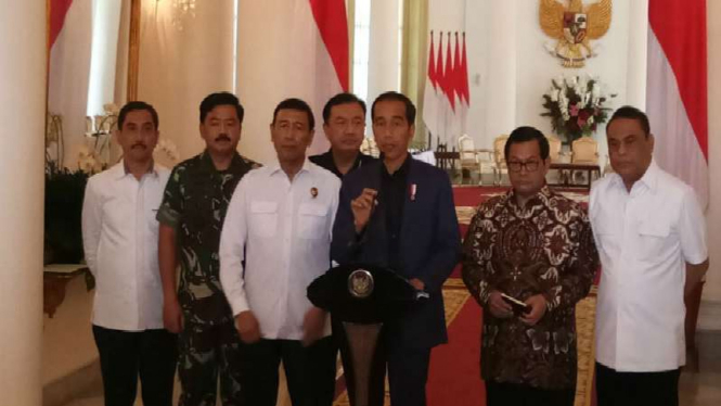 Presiden Jokowi menggelar konferensi pers kerusuhan Mako Brimob