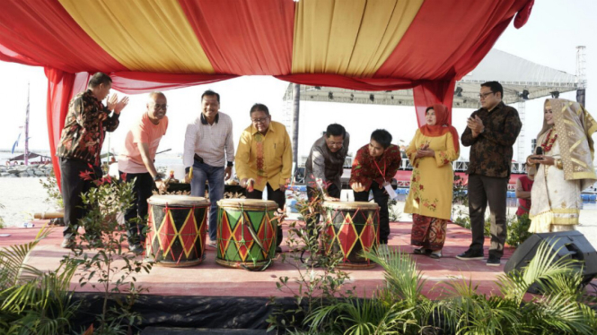 Festival Minangkabau di Taman Impian Jaya Ancol.