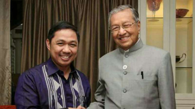 Anis Matta dan Mahathir Muhammad.