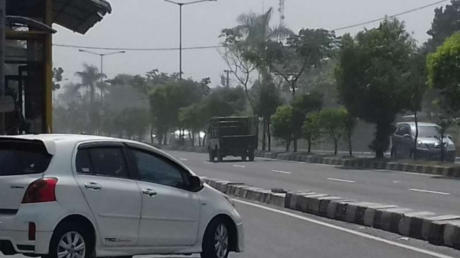 Hujan abu dari letusan freatik Merapi, merata di Yogya.