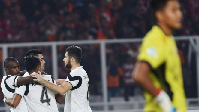 Pemain Madura United rayakan gol ke gawang Persija Jakarta.