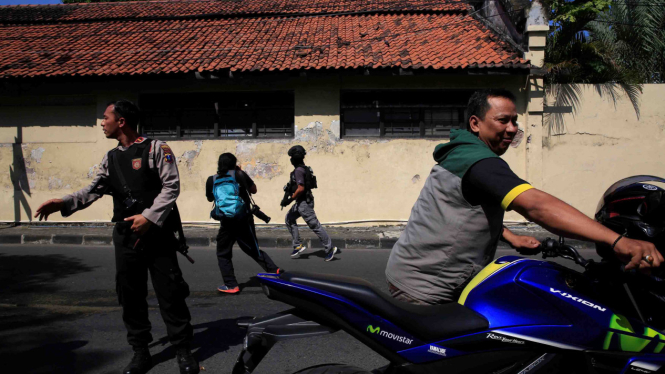 Situasi pasca ledakan bom di Mapolrestabes Surabaya, Senin, 14 Mei 2018.