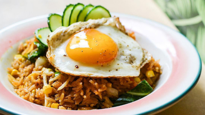 Nasi goreng di restoran Selamat Pagi di Brooklyn, New York, Amerika Serikat.