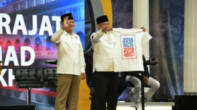 Calon Gubernur dan Wakil Gubernur Jawa Barat menyatakan ganti presiden jika lolos Pilgub 2018.