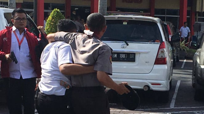 Seorang Polisi terluka akibat serangan terorisme di Mapolda Riau