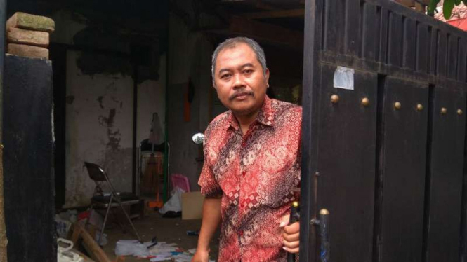 Arifin, seorang warga yang sempat ditangkap dan ditahan oleh Densus 88 Antiteror karena dikira terlibat kelompok teroris, saat ditemui di rumahnya di Kabupaten Malang pada Rabu, 16 Mei 2018.